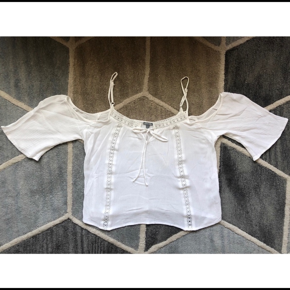 Off-the-shoulder top